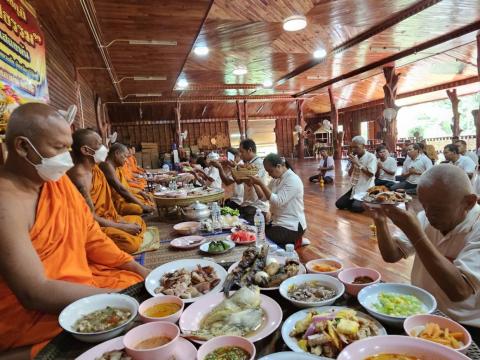 กิจกรรมเสริมสร้างคุณธรรม จริยธรรม สัปดาห์ที่ 2 วัดบ้านแสลงพัน